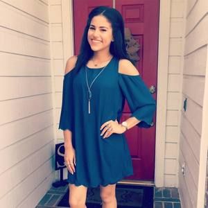 Meet your Posher, Kayla